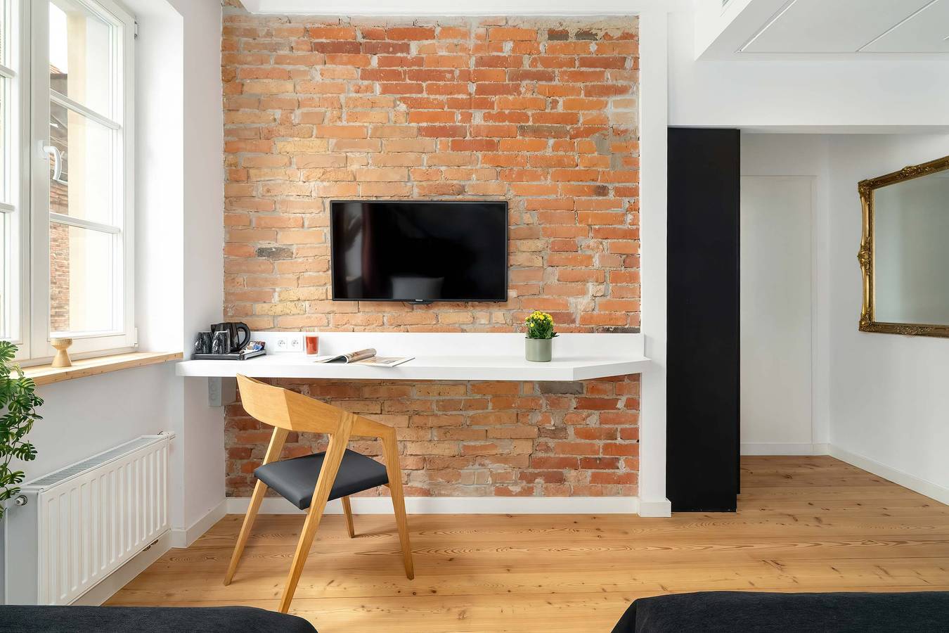 Entire apartment, Stylish Apartment Close to the Market | Air Conditioning | Work Desk in Poznan, Greater Poland
