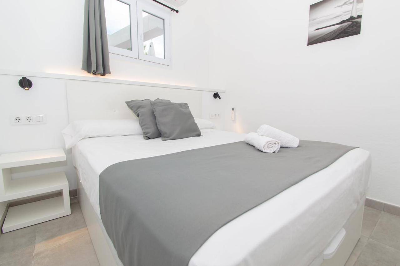 Ganze Wohnung, Two-Bedroom Apartment in Fornells, Es Mercadal