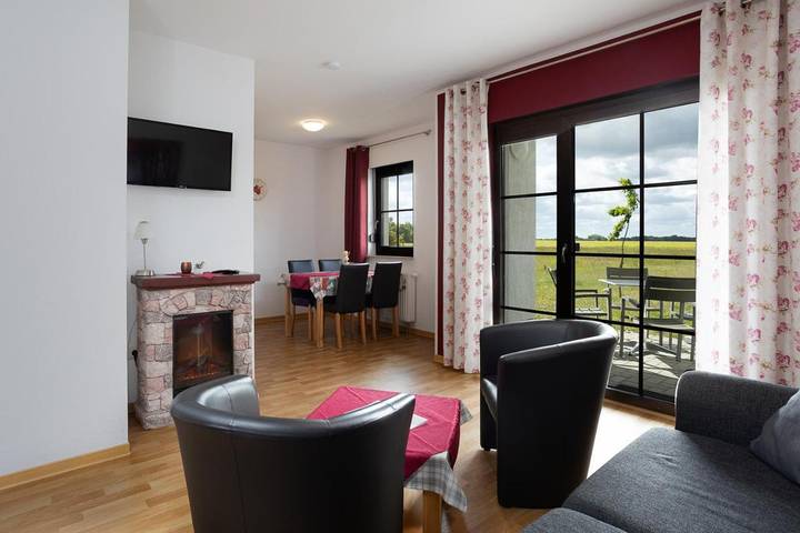Ferienwohnung für 3 Personen, mit Terrasse und Garten sowie Ausblick in Falkenhagen (Mark) - 4
