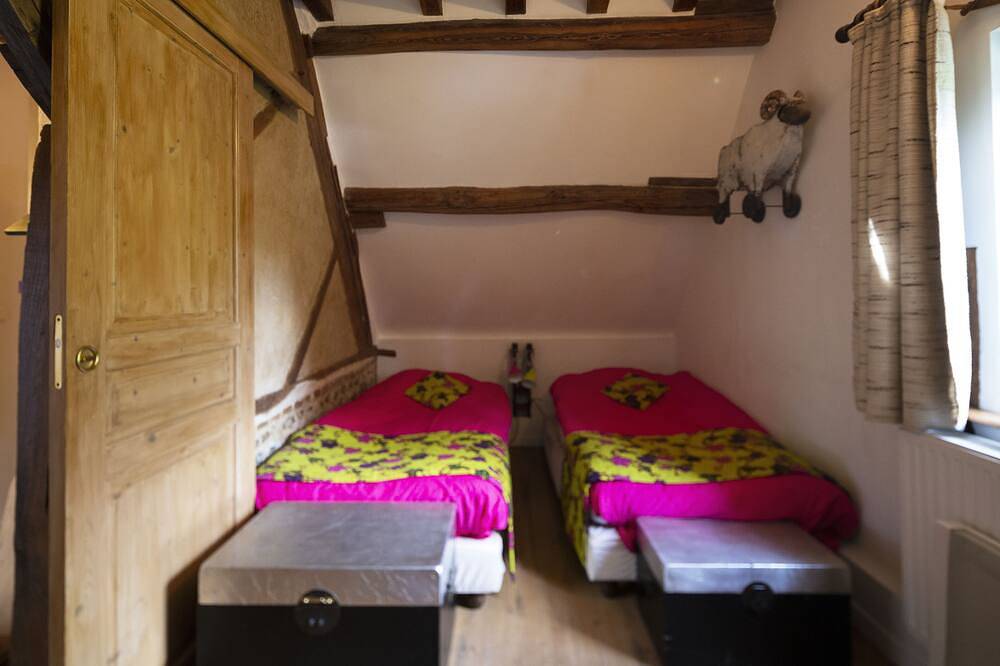 Little Normandy, Charmant Cottage Avec Piscine Spa Sauna in Région d'Évreux