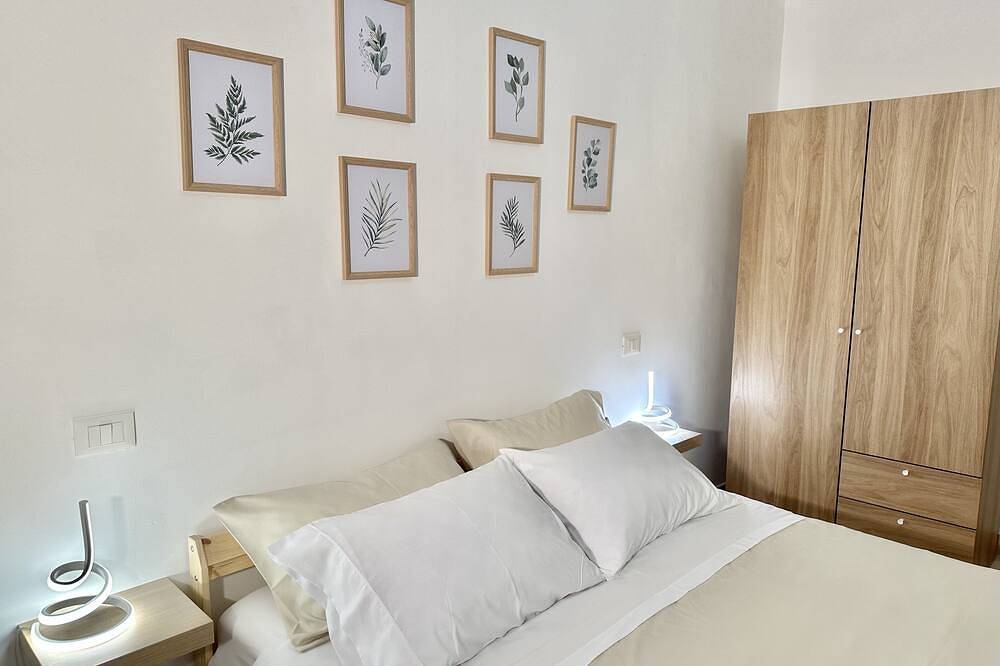 Only 1 minute walk to the Beach, house with terrace and large porch. in Senigallia, Senigallia (Gemeinde)