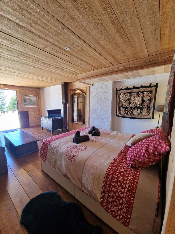 Gîte pour 3 personnes, avec vue et jardin à Saxel