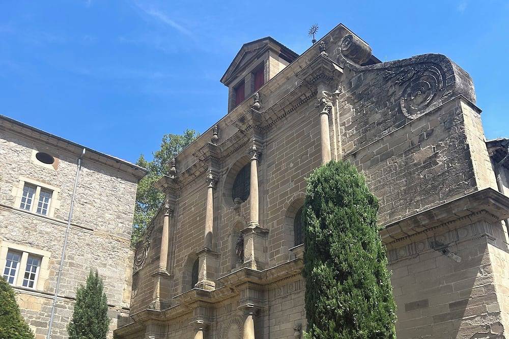 Entire apartment, L'appart de La Chapelle Tournonaise in Tournon-sur-Rhône, Tournon-sur-Rhône region