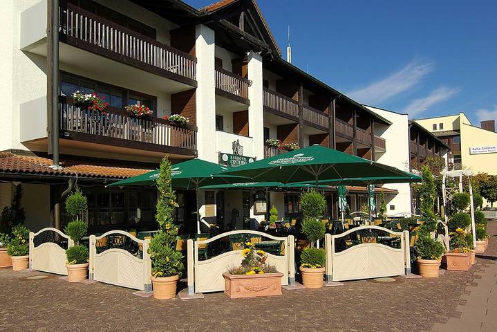 Hotel für 3 Personen, mit Balkon und Balkon/Terrasse sowie Terrasse und Pool