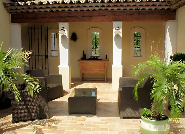 Gîte pour 2 personnes, avec jardin dans les Alpes maritimes - 2