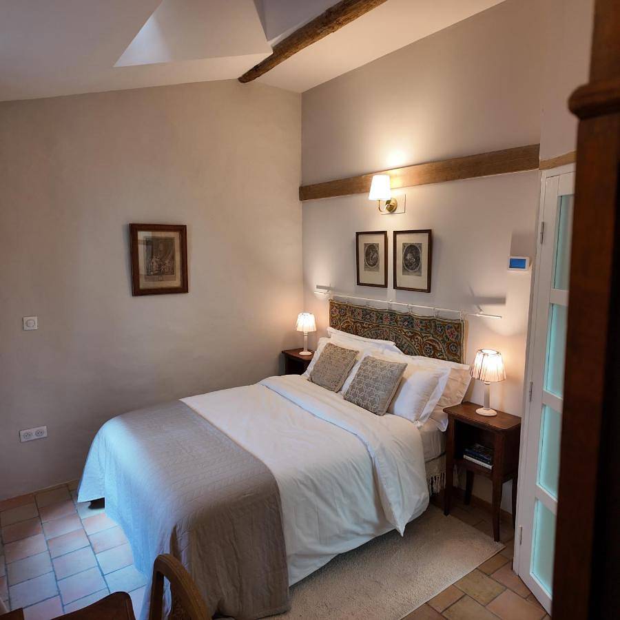 Twin Room with Shower in Ribérac, Périgord Vert