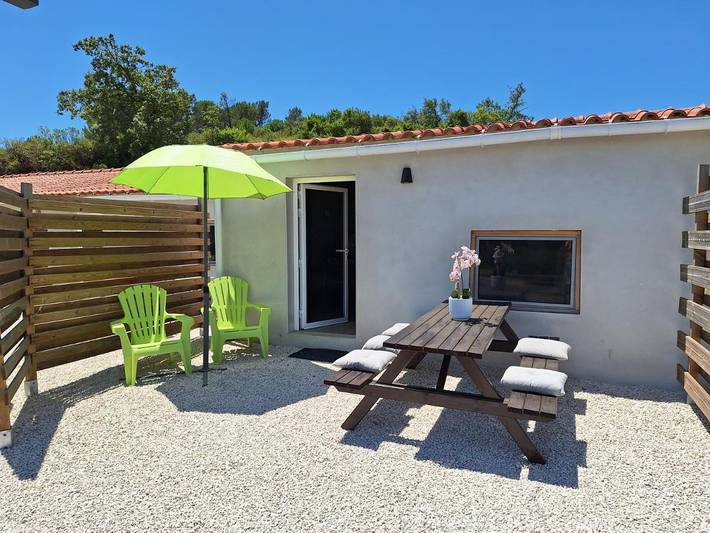 Location de vacances pour 2 personnes, avec jardin et vue ainsi que piscine et terrasse à Tomar - 2
