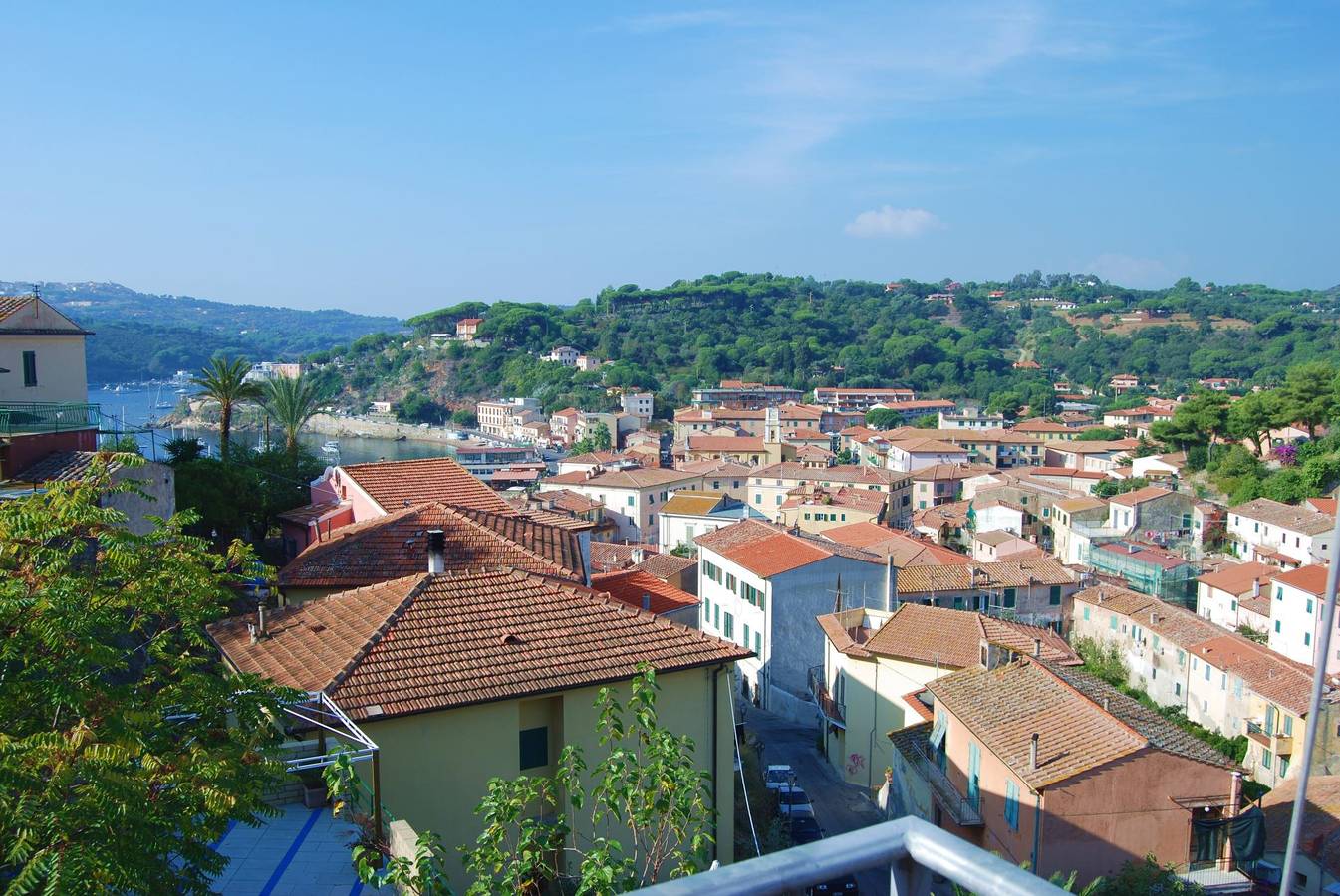 Ganze Ferienwohnung, Ferienwohnung für 4 Personen mit Balkon in Porto Azzurro, Toskanischer Archipel