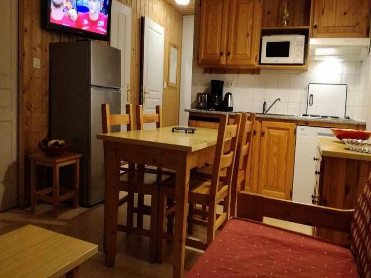 Apartamento entero, Apartamento en La Chal, cerca de Les Sybelles in Saint-Jean-d'Arves, Región de Saint-Jean-de-Maurienne