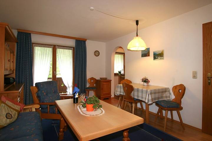 Hütte für 4 Personen, mit Terrasse und Balkon/Terrasse, mit Haustier im Berchtesgadener Land - 2