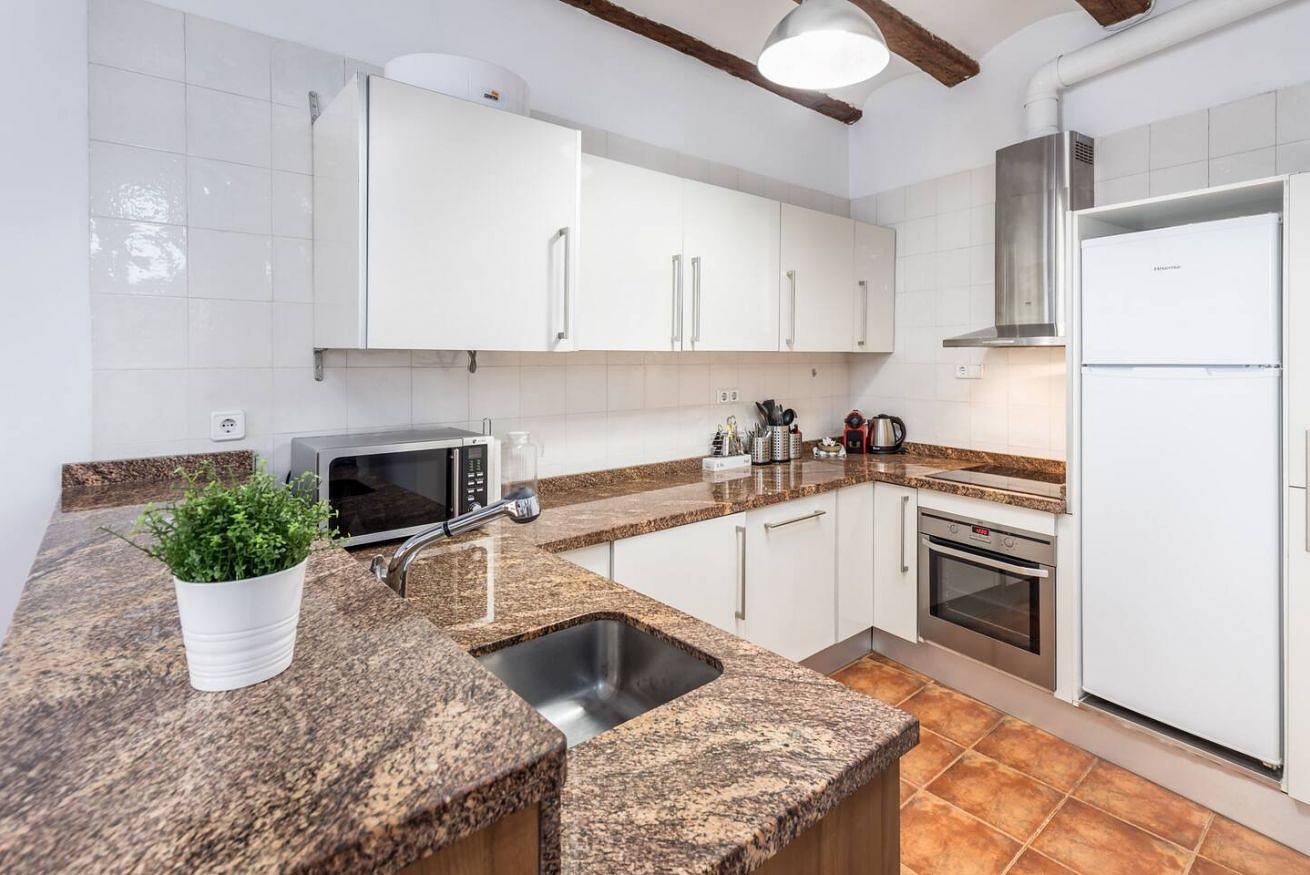 Apartamento entero, Travel Habitat Plaza de la Virgen in Valencia City Centre, Valencia