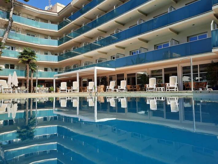 Hôtel pour 2 personnes, avec sauna et piscine ainsi que vue et jardin