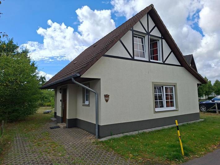 Ferienpark für 7 Personen, mit Terrasse und Garten sowie Sauna und Ausblick an der Mosel