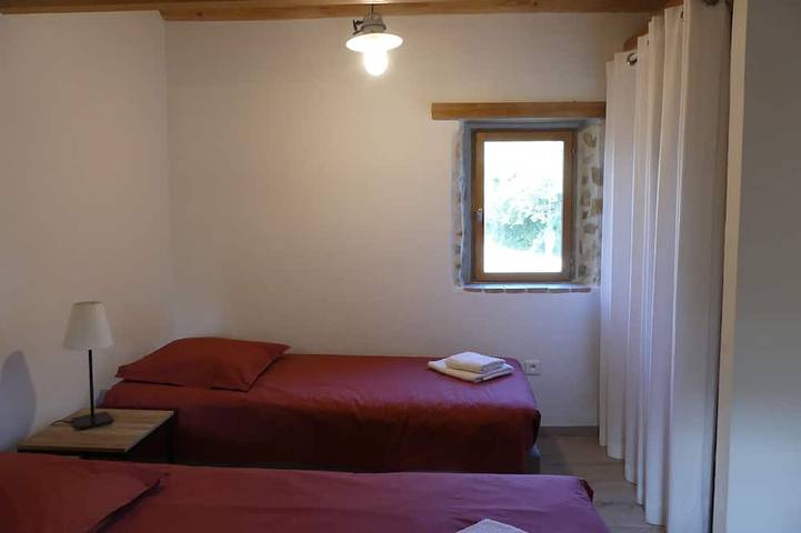 Gîte pour 6 personnes, avec terrasse et jardin à Goudargues - 3