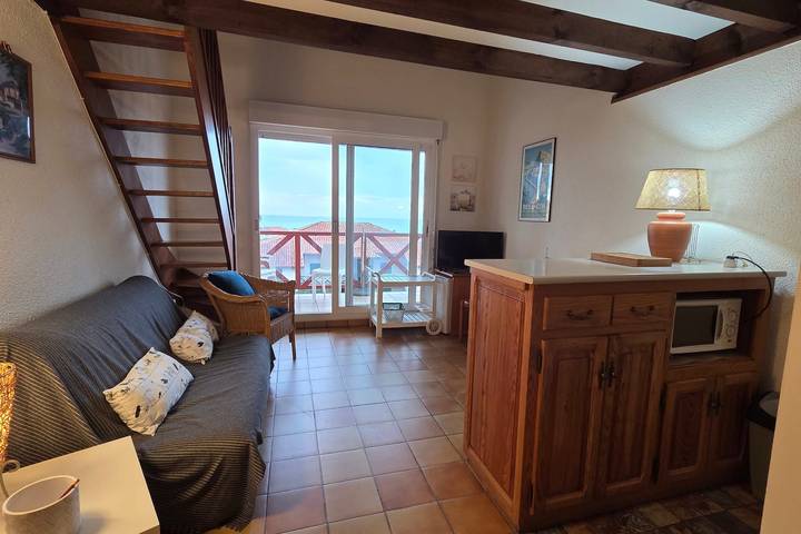 Gîte pour 6 personnes, avec piscine et balcon, adapté aux familles dans Plage La Milady