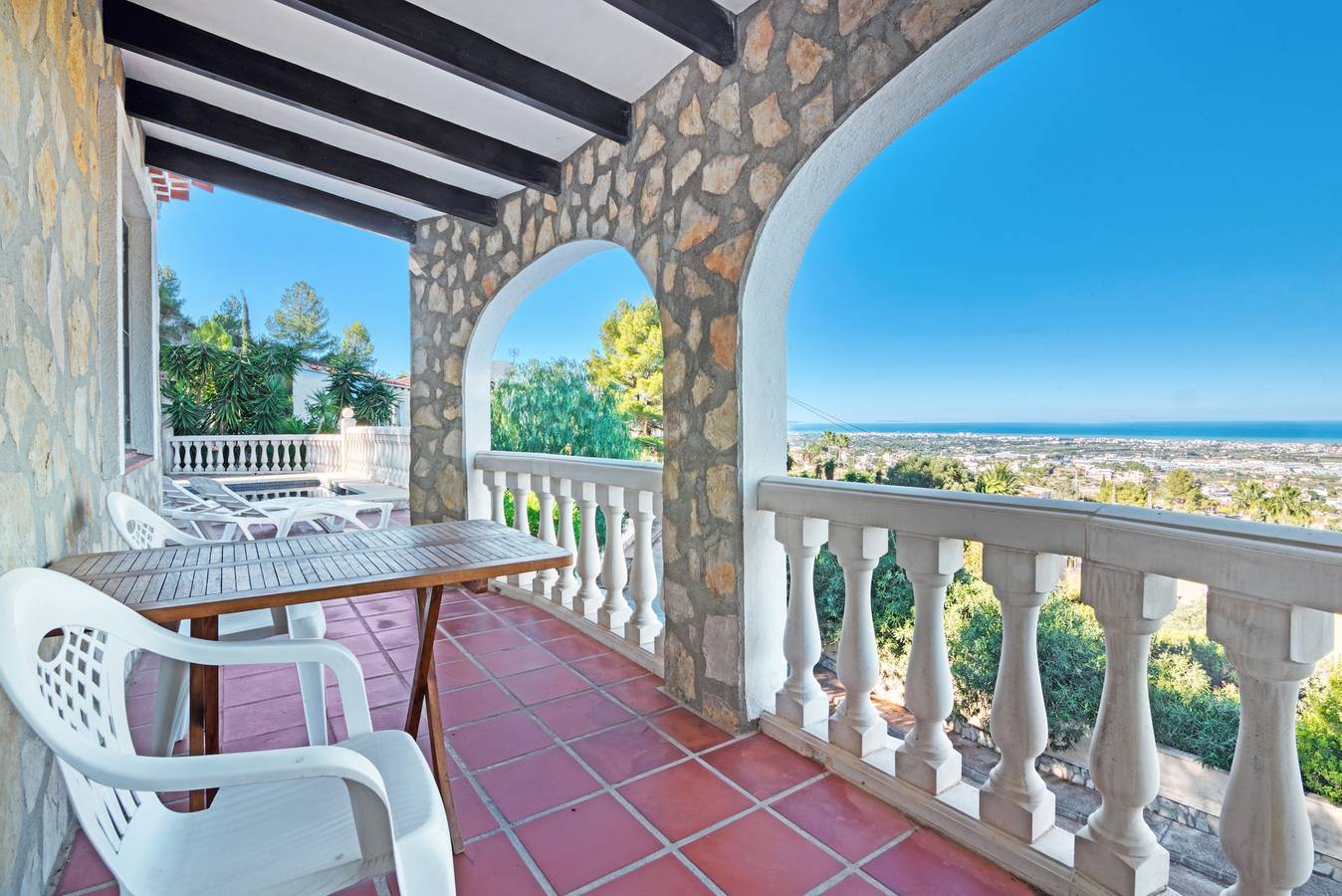 Villa 'Isabella' con piscina privada, Wi-Fi y aire acondicionado in Montgó, Dénia