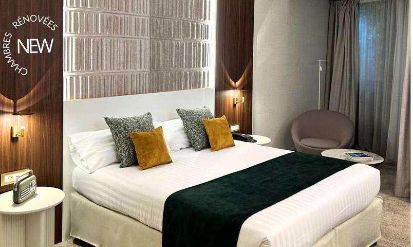 Hôtel pour 2 personnes, avec Jacuzzi et Terrasse ainsi que Piscine et Sauna