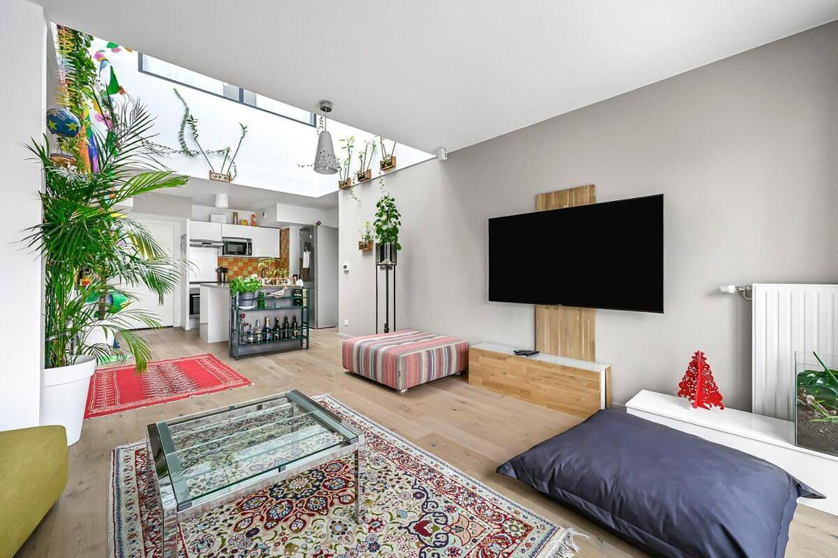 Appartement entier, Le Nina - Duplex - Terrasse - 3 Bdr - Proche Paris in Bois-Colombes, Hauts-de-Seine