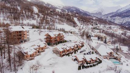 Chalet für 9 Personen, mit Terrasse und Sauna in Frankreich