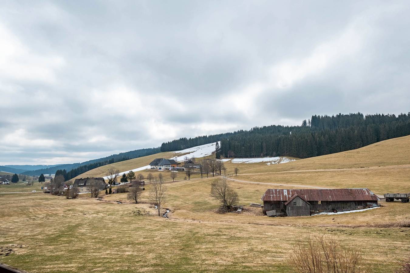 Ganze Wohnung, Ferienwohnung 'Schöne Aussicht, 60qm' mit Gemeinschaftsgarten, Balkon und Wi-Fi in Suedlicher Schwarzwald, Titisee-Neustadt