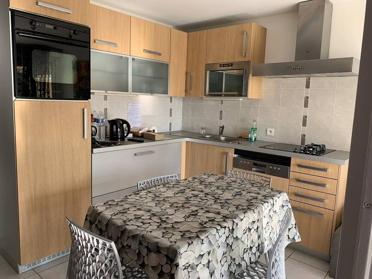 Appartement de vacances entier, 2 Pièces cabine 4 couchages rez-de-jardin climatisé plage Richelieu Cap D'Agde in Cap d'Agde, Agde