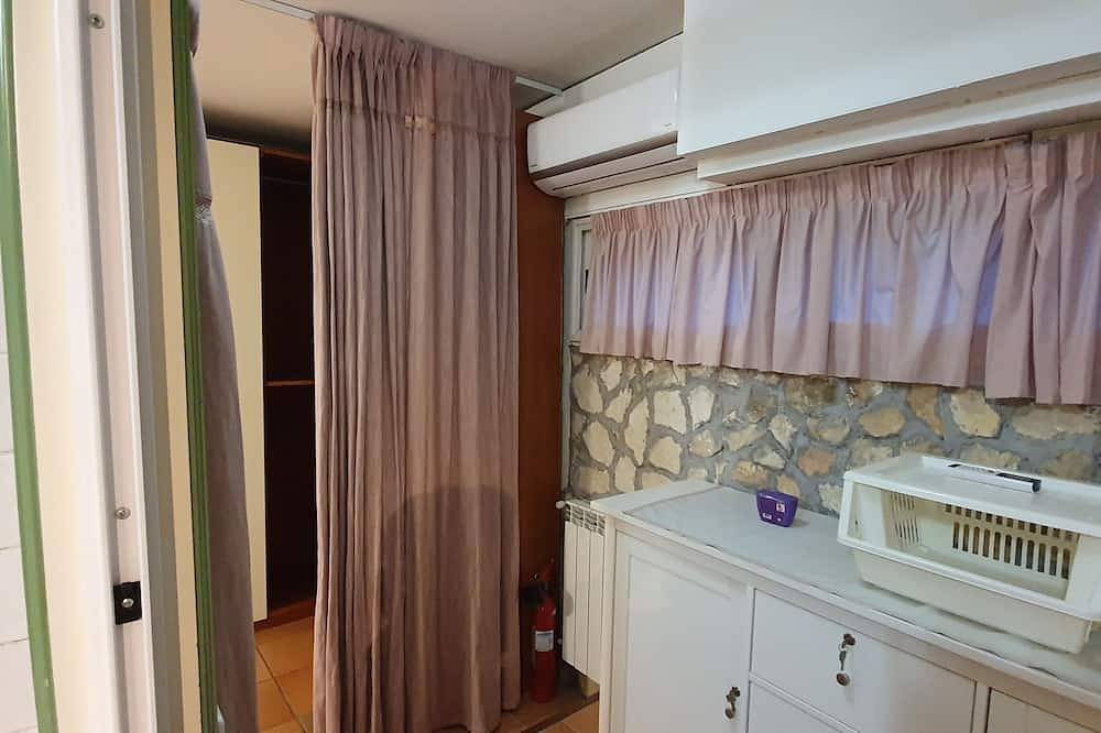 Cyclope's House.  Amazing view and private mini Spa. in Vampolieri, Catania Province