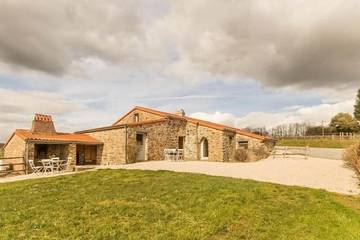 Gîte pour 6 personnes, avec jardin, animaux acceptés à Le Cellier