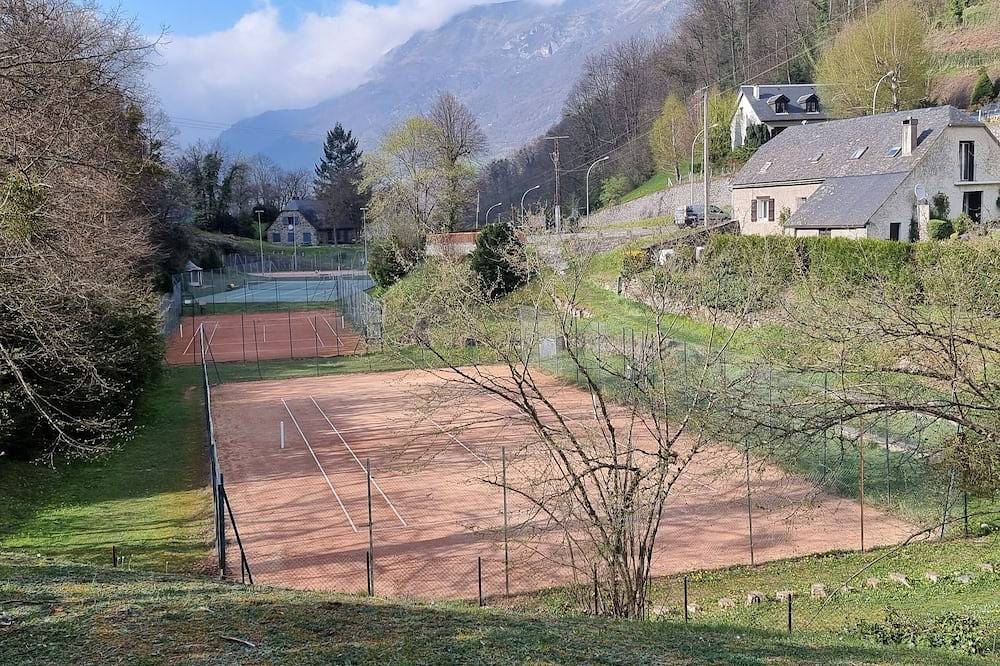 Ganze Wohnung, Cosy 30m2 apartment 2 minutes from the spa, 5 minutes from the town center in Luz-Saint-Sauveur, Nationalpark Pyrenäen