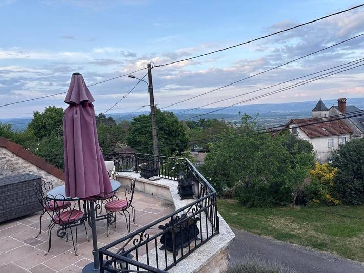 Location de vacances pour 5 personnes, avec Balcon ainsi que Terrasse et Vue à Carennac - 4