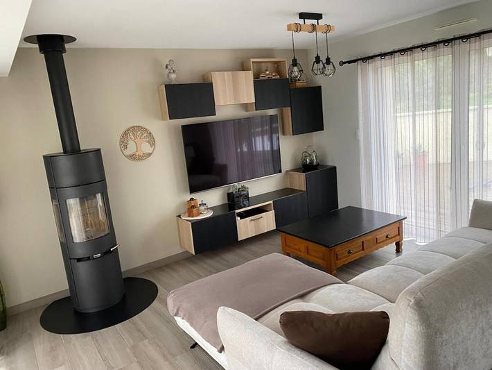 Location de vacances pour 8 personnes, avec jardin et piscine à Prignac-et-Marcamps - 4