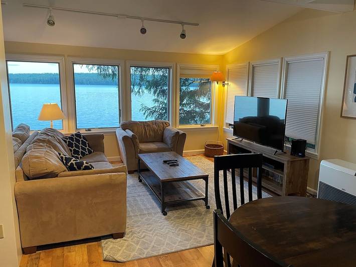 Vacation rental for 6 people, with terrace and yard in Sebago Lake