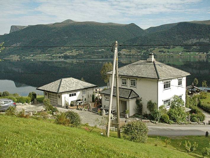 Ferienhaus für 11 Personen, mit Terrasse und Garten in Folkestad