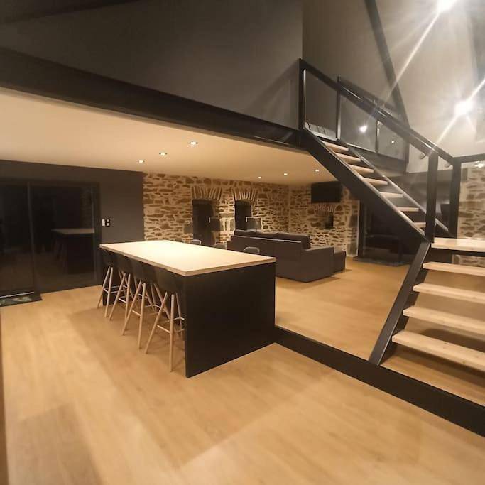Location de vacances pour 4 personnes, avec Terrasse et Jardin ainsi que Vue sur le lac et Vue à Briffons