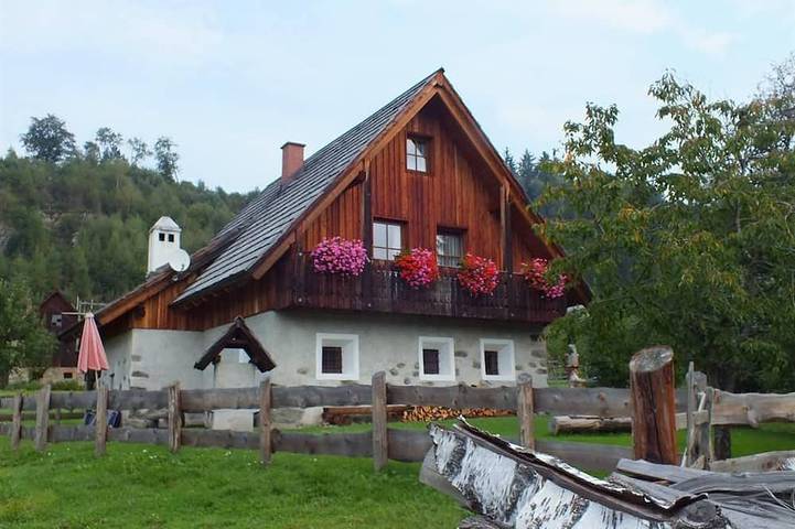 Agriturismo für 10 Personen, mit Garten und Sauna