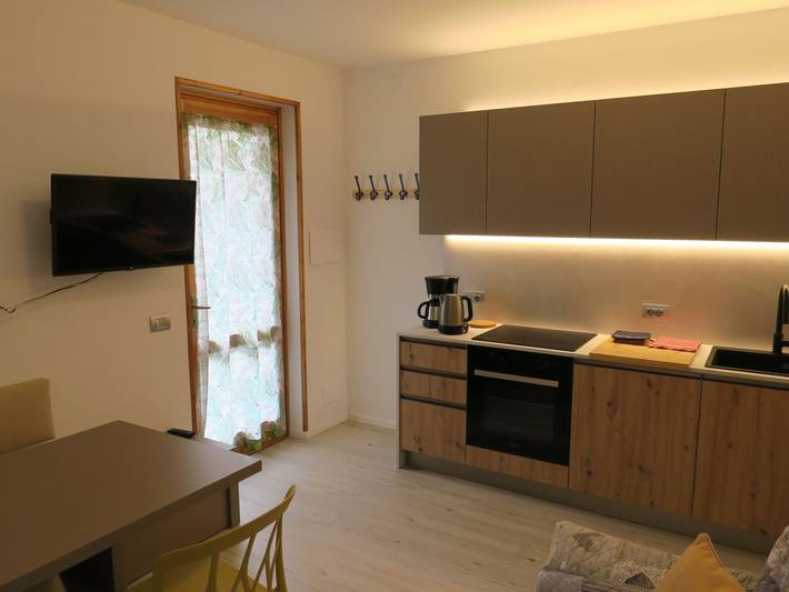 Appartamento intero, Erdgeschosswohnung mit möbliertem Garten in Pur (Ledro), Ledro