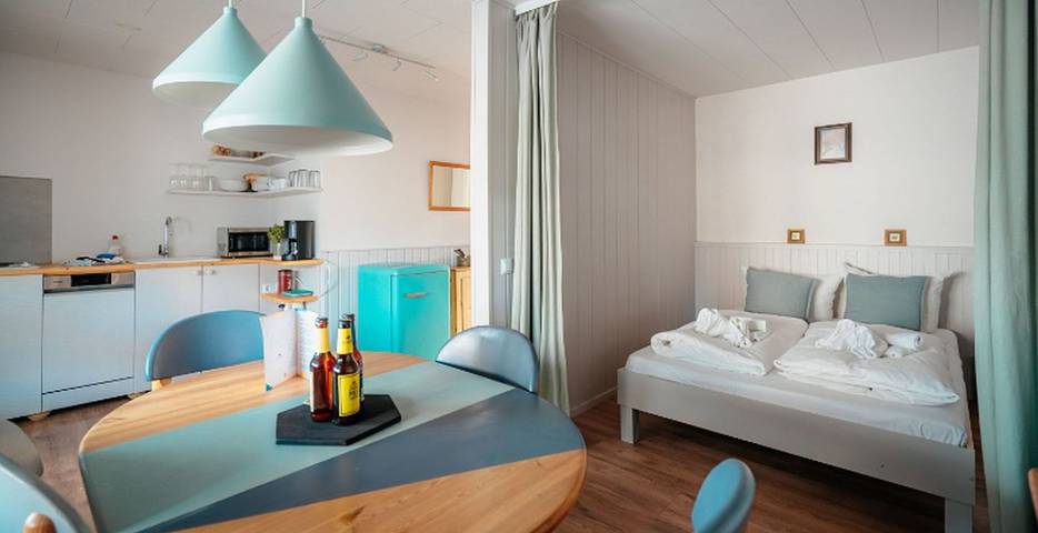Ferienwohnung für 4 Personen, mit Sauna und Seeblick sowie Ausblick und Garten - 1