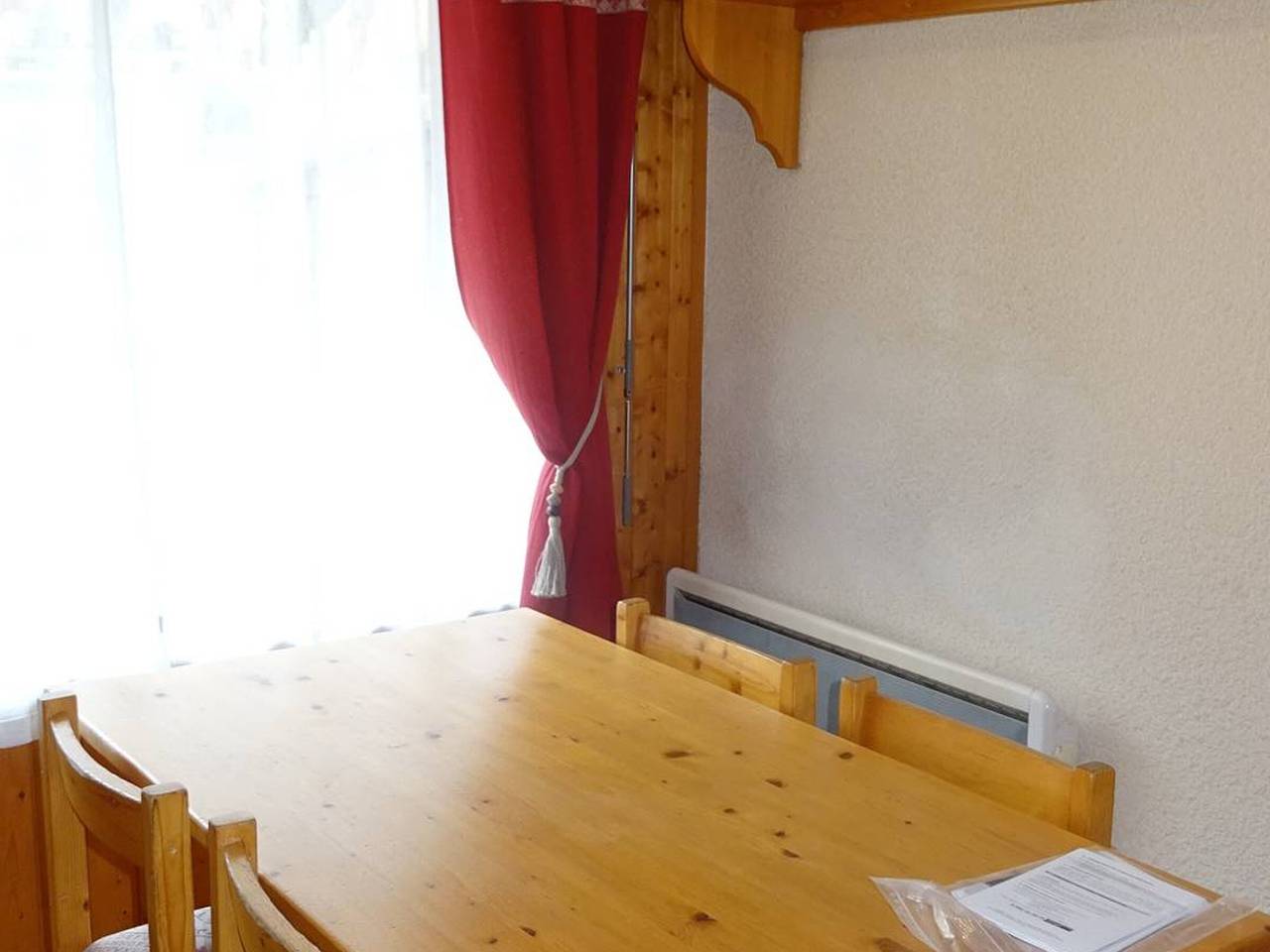 Apartamento entero, Apartamento céntrico de 2 habitaciones para 5 personas con garaje, cerca de las pistas y comercios in Les Gets, Les Portes du Soleil