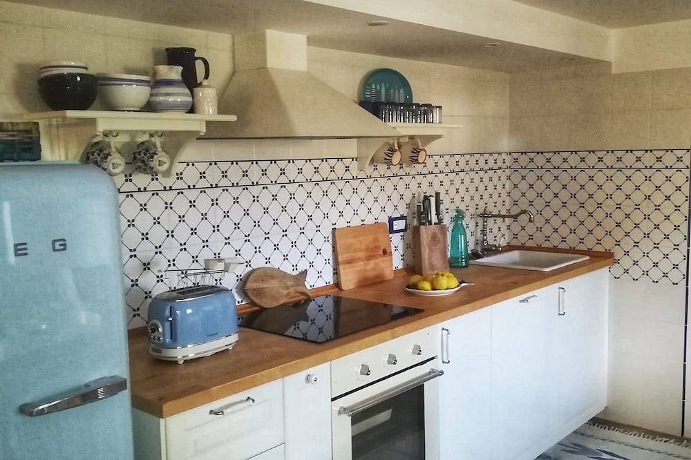 The Mandra cottage among the olive trees in Vico Equense, Monti Lattari