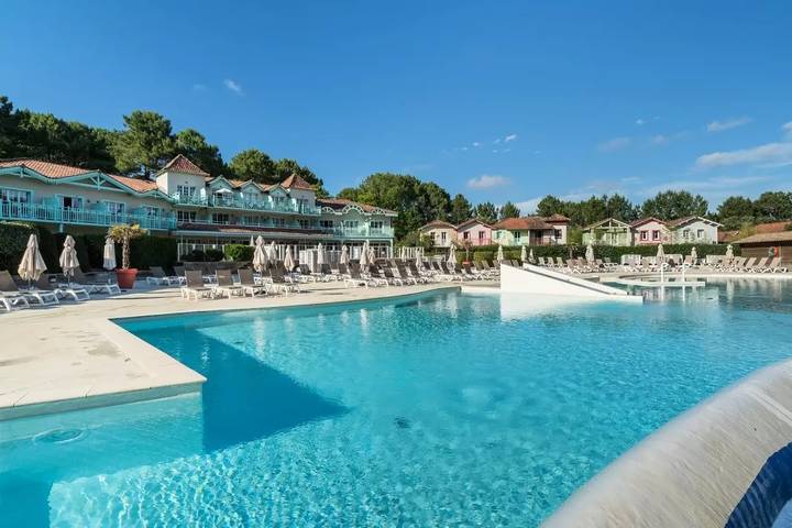 Villa pour 6 personnes, avec Piscine dans Lac de Lacanau