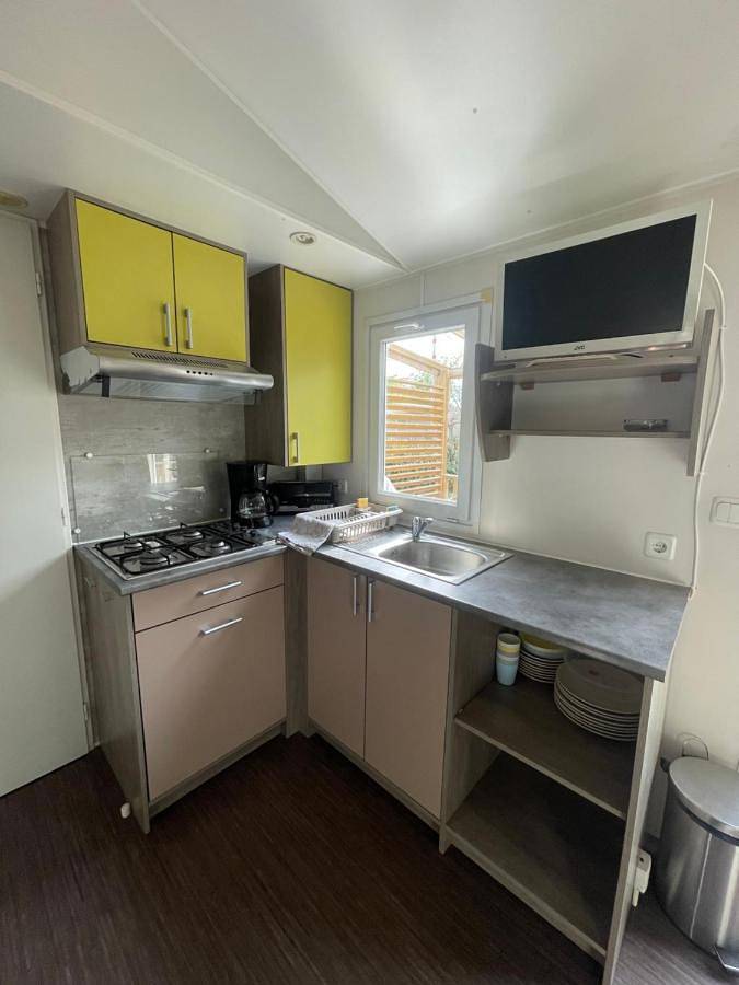 Camping pour 6 personnes, avec terrasse et piscine à Port-la-Nouvelle - 2