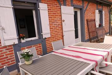 Location de vacances pour 4 personnes, avec terrasse et jardin, animaux acceptés dans Lac de Léon