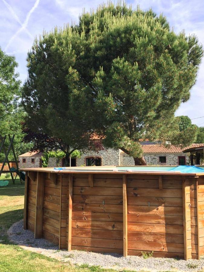 Chambre d’hôte pour 2 personnes, avec jardin et piscine ainsi que vue et sauna à Chauvé