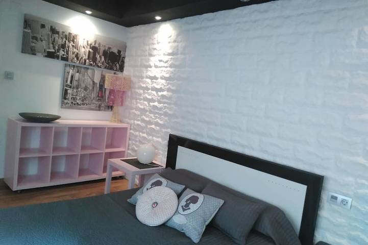 Ganze Wohnung, Komfortable Wohnung Mit WIFI, Zwischen Stadt Der Kunst Und Strände in Valencia, Costa de Valencia