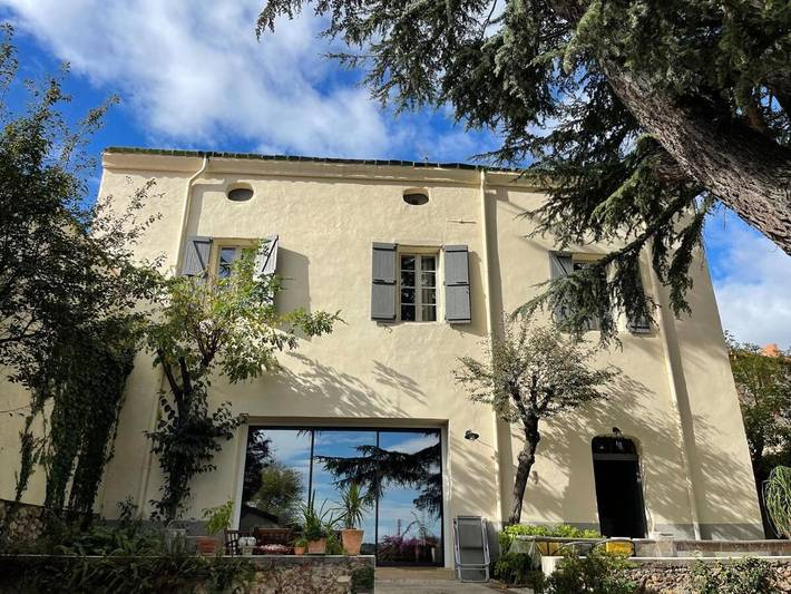 Location de vacances pour 10 personnes, avec Terrasse ainsi que Jardin et Piscine à Tresserre - 2