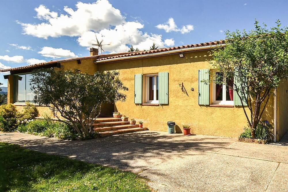 Amazing home in La Bastide-des-Jourdan in La Bastide-des-Jourdans, Parc naturel régional du Luberon