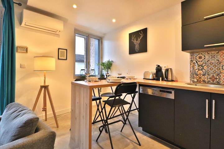 Gîte pour 6 personnes, avec terrasse à Saint-Jory - 4