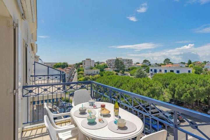 Appartement de vacances pour 4 personnes, avec balcon et piscine