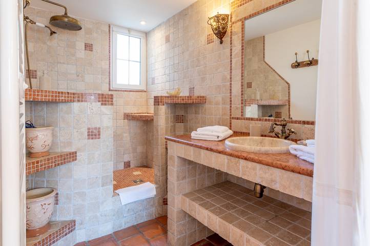Chambre d’hôte pour 2 personnes, avec jardin et jacuzzi dans Haute-Corse - 4