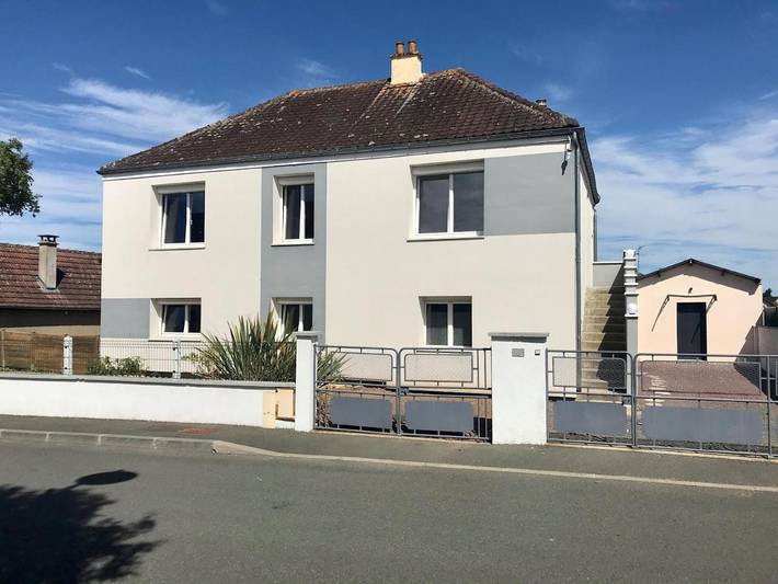 Gîte pour 6 personnes, avec vue ainsi que jardin et terrasse à Moncé-en-Belin - 3