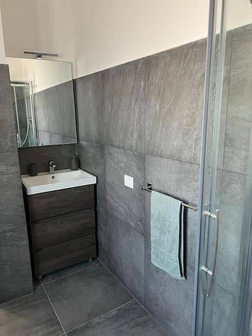Appartamento intero, One-Bedroom Apartment in Roma, Provincia di Roma